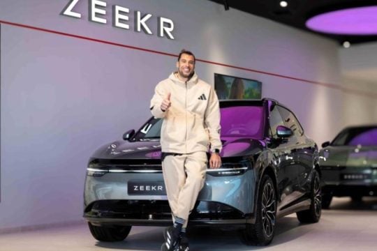 Ο Γιώργος Πρίντεζης νέος Βrand Αmbassador της Zeekr στην Ελλάδα